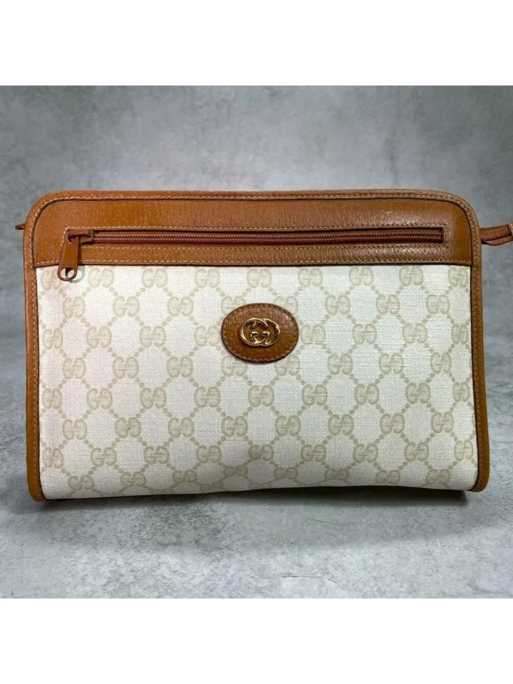 Gucci GG Clutch Beige Brown Leather Logo